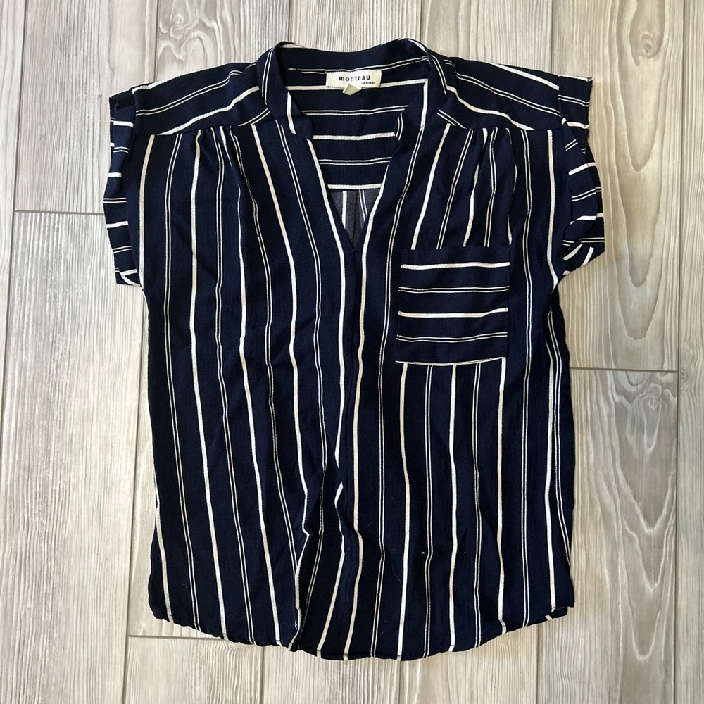 Monteau striped blue blouse small front pocket